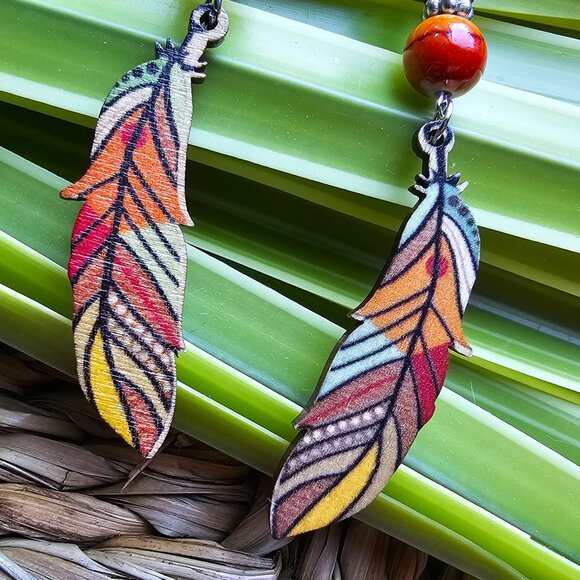 Artisan Hand Crafted Earrings, Painted Wood Feathers Beaded Pierced NWT - Picture 7 of 13